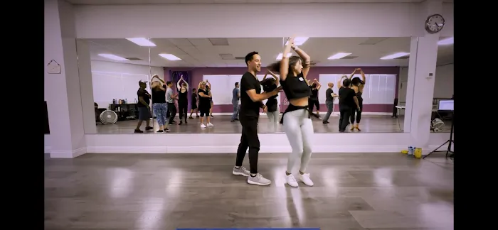 The Salsa Beat Picture 6