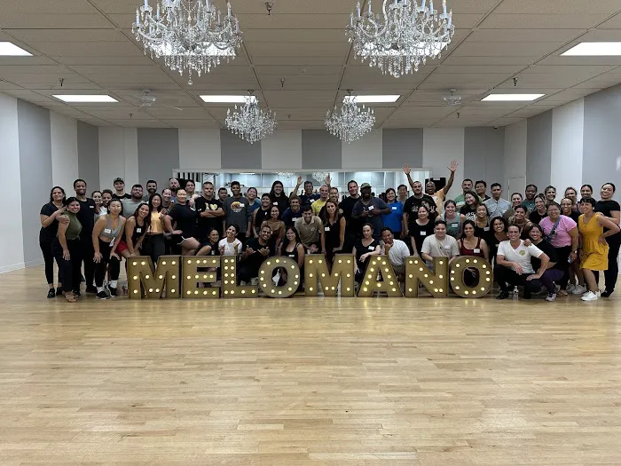 Melómano Entertainment - Salsa & Bachata Lessons Picture 2