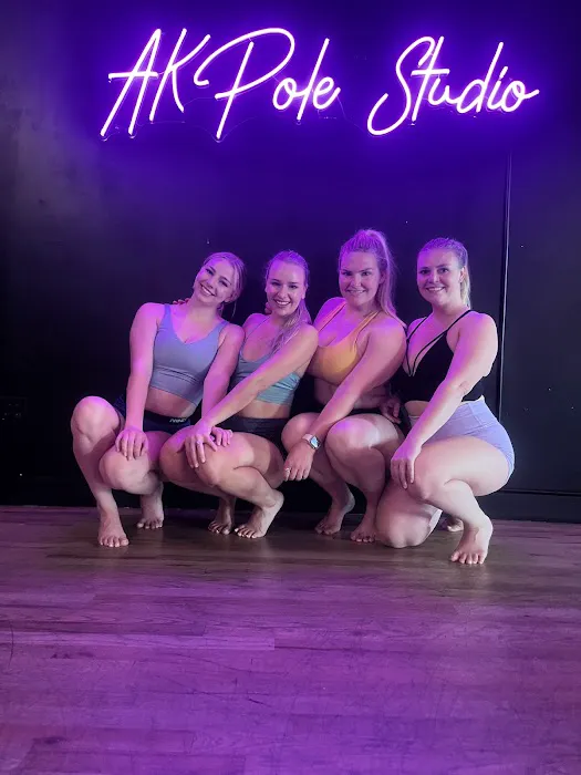 AKPole Studio | Pole Dance | Pole Fitness | Flexibility | Floorwork | Picture 1