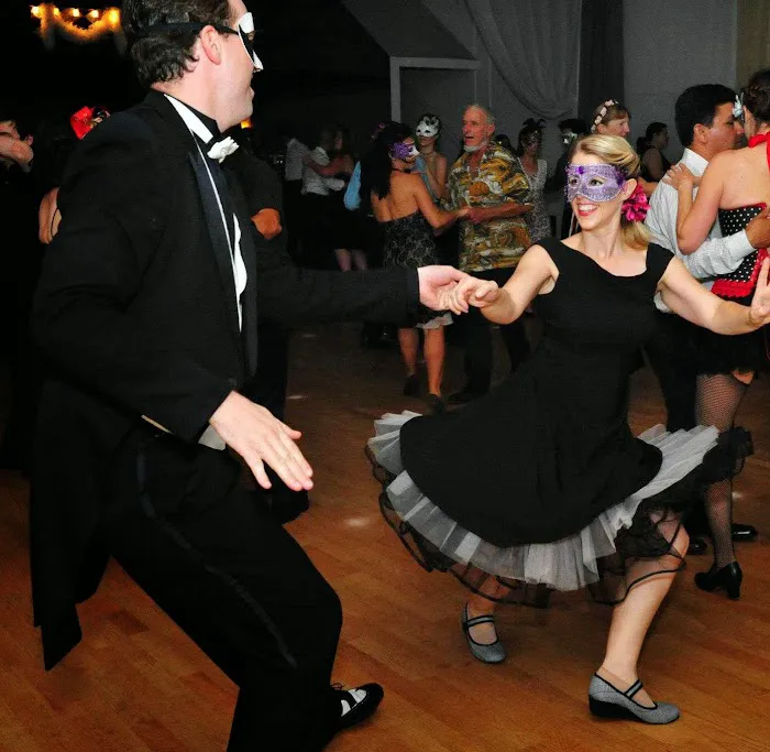 2toGroove Dance Picture 1