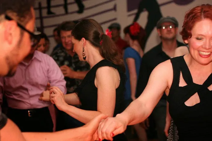 2toGroove Dance Picture 6