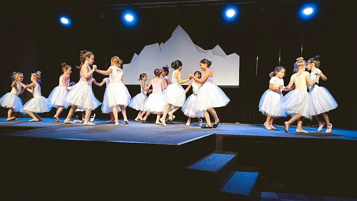 Shining Stars Dance Picture 1