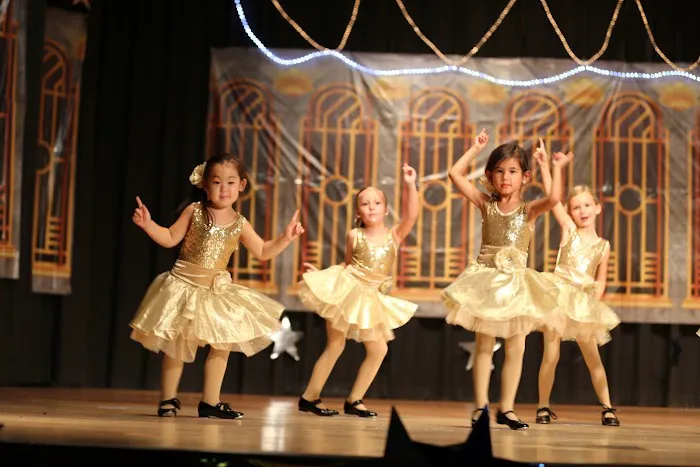 Dance To EvOLvE at Encinitas Community Center Picture 4