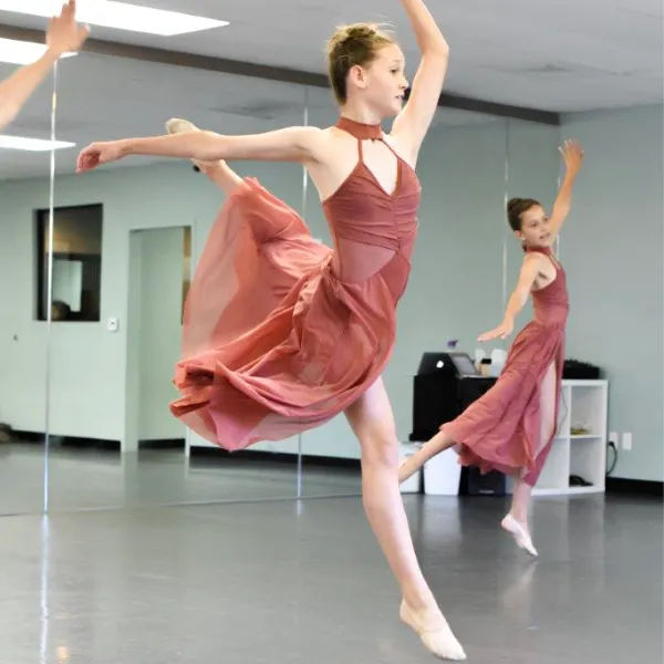 4S Dance Academy Picture 6