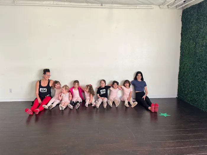 Ariel’s Dance Studio Picture 3
