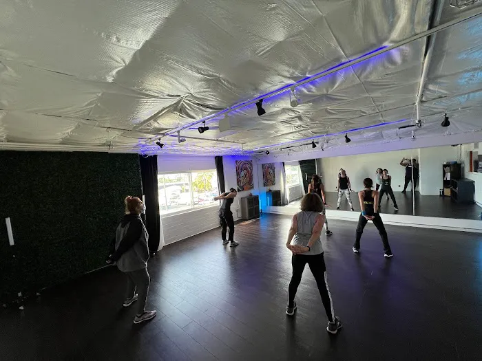 Bookabl Studio - Podcast Studio | Event Venue | Dance Studio Picture 5