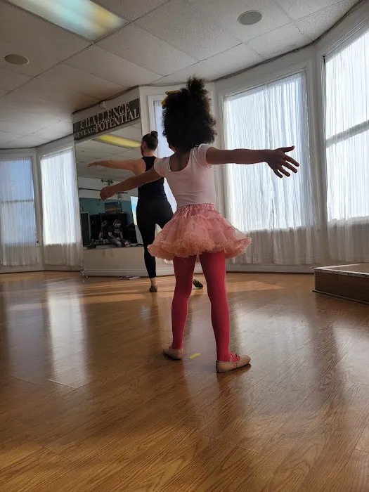 Rising Star Dance Company Picture 8