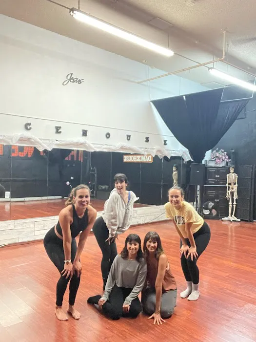 The Dancehouse Picture 1