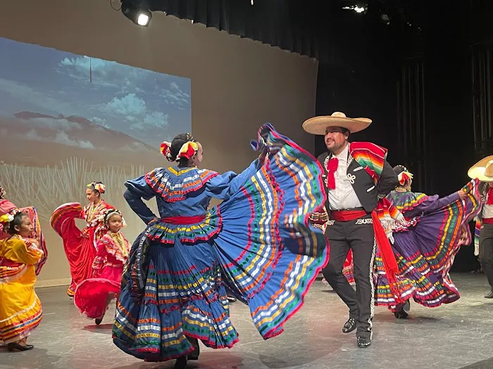 Viviana Enrique Ballet Folklorico en Aztlan Dance Theatre Company and Academy, Inc. Picture 4