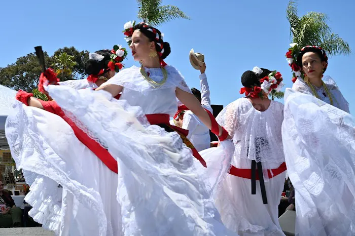 Viviana Enrique Ballet Folklorico en Aztlan Dance Theatre Company and Academy, Inc. Picture 2