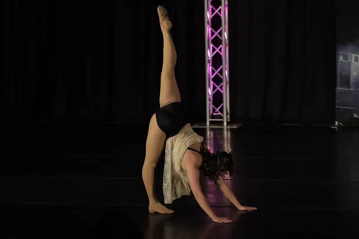 Diamonds Cheer & Dance Company Picture 9