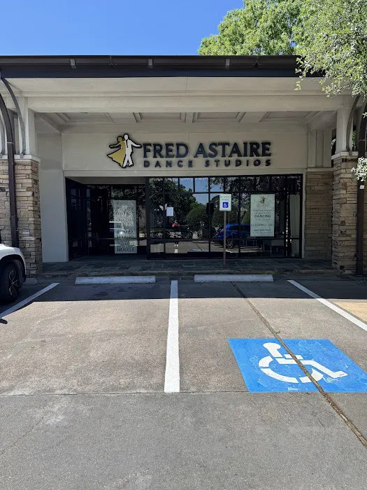 Fred Astaire Dance Studios Picture 5
