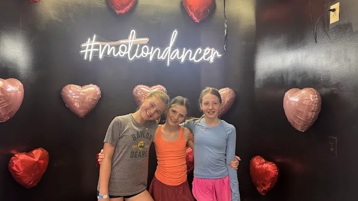 Motion Dance Center Picture 4
