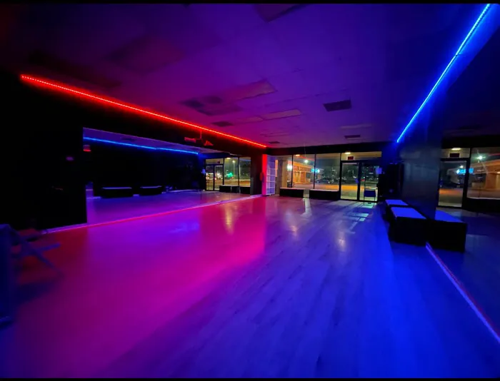 MxT Dance Studio Picture 2