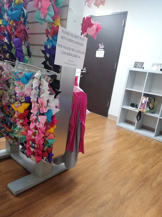 The stage dance studio Picture 8