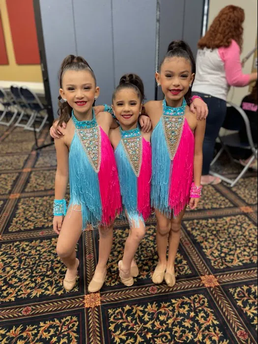 The stage dance studio Picture 10