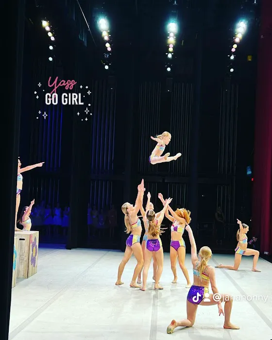 Revels Performing Arts Center LLC Picture 4