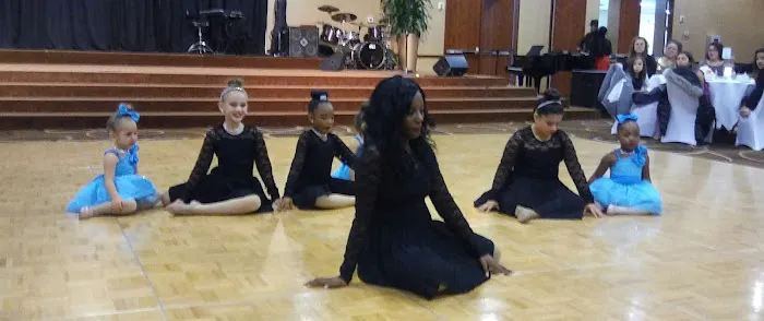 Born 2 Perform Picture 1