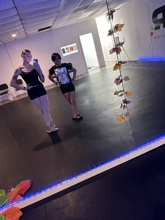Fer Dance Studio Picture 7