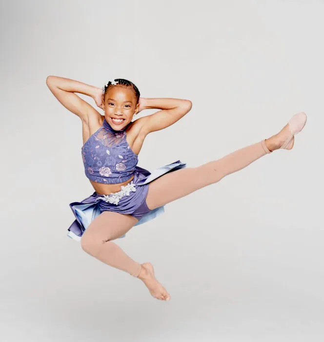 Studio V Dance Picture 4