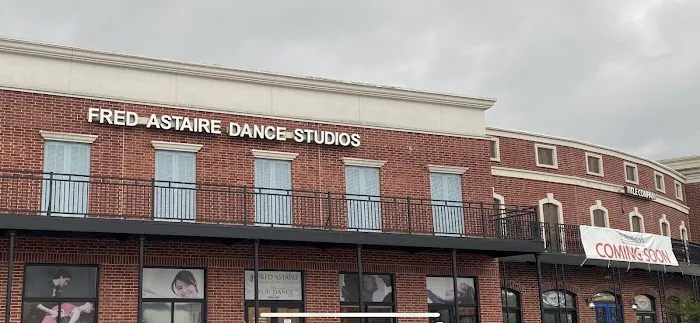 Fred Astaire Dance Studios - Lake Houston Picture 9