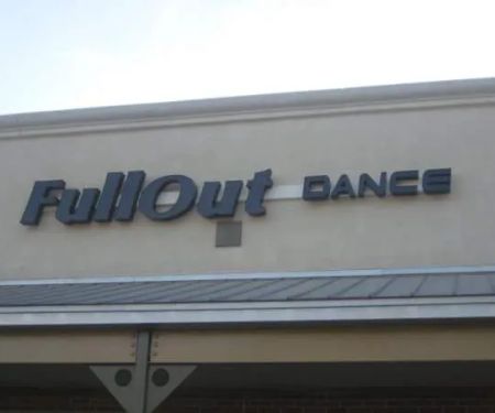 Full Out Dance