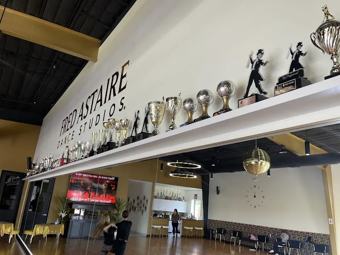 Fred Astaire Dance Studios- Jersey Village Picture 3