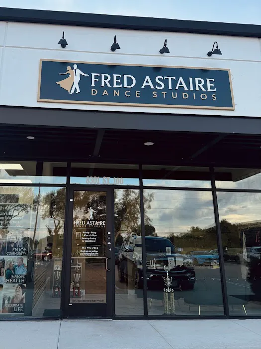 Fred Astaire Dance Studios- Jersey Village Picture 7