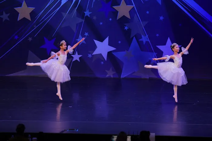 Etoile Dance Academy Picture 4