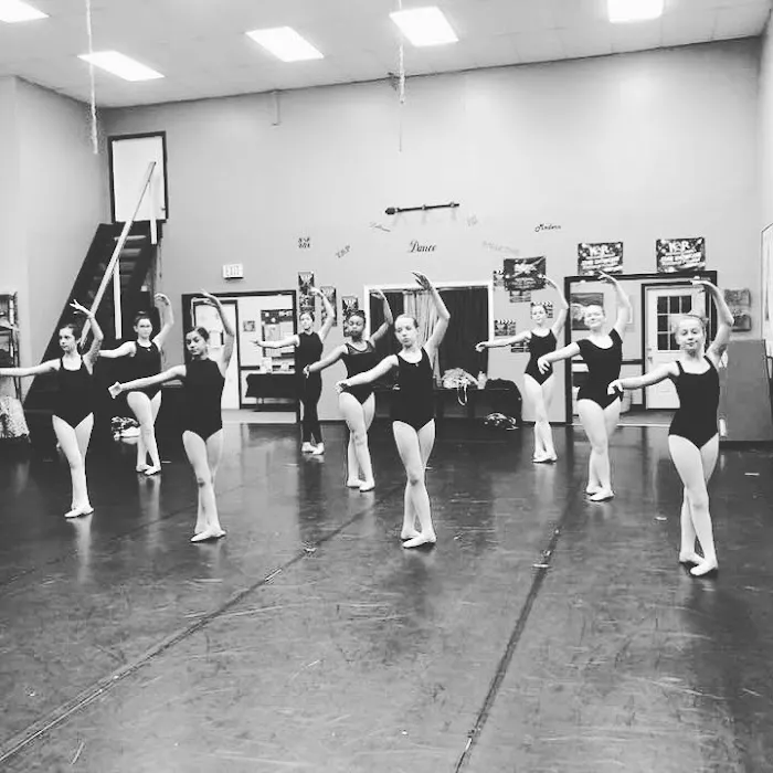 In-Step Dance Center Picture 8