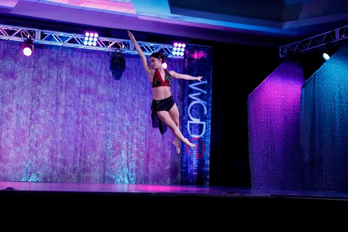 In-Step Dance Center Picture 9
