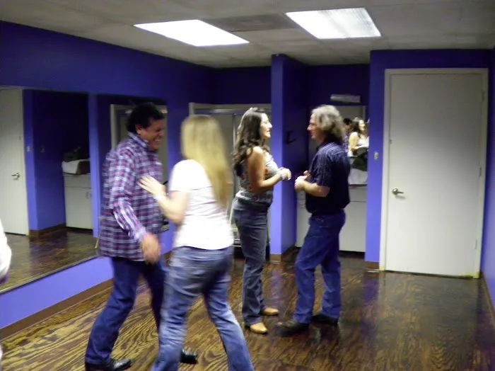 Amazing Dance Studio Picture 1