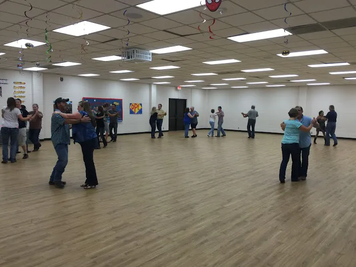 Amazing Dance Studio Picture 4