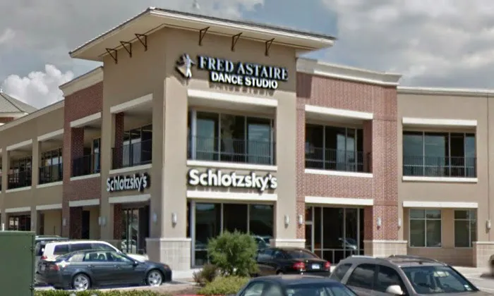 Fred Astaire Dance Studios Picture 4