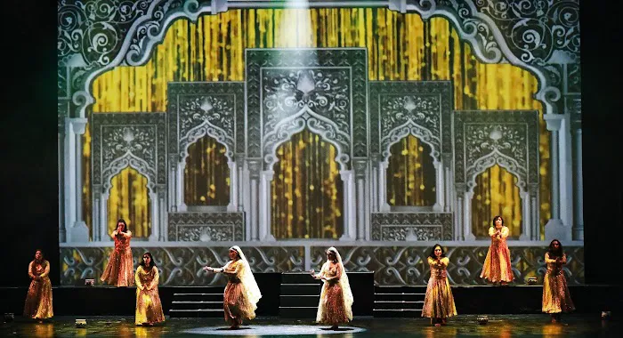 Bollywood Naach Dance Institute Picture 1