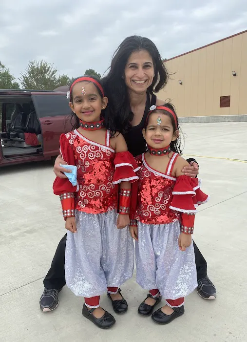Rhythm India Indo-Fusion Bollywood Dance Classes and Academy Picture 1