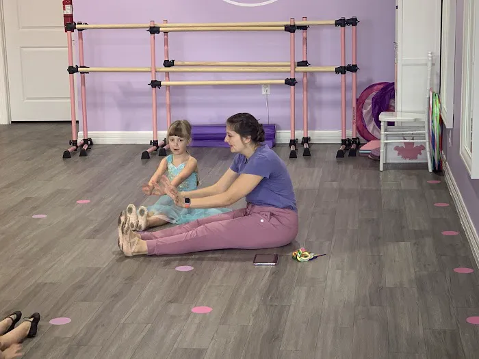 Tutu School Cypress Picture 8