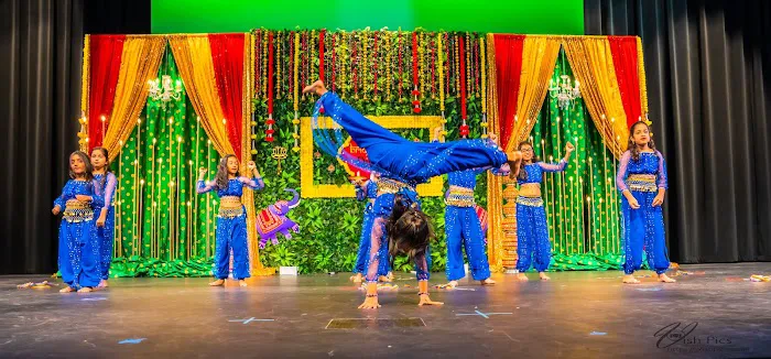 KHUSHBOO PERFORMING ART Picture 7