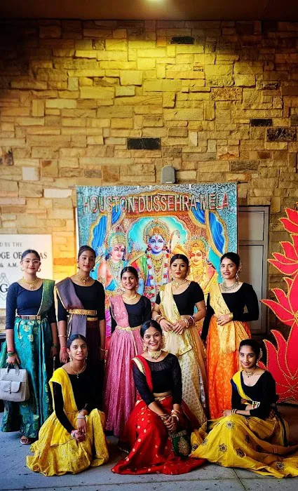 KHUSHBOO PERFORMING ART Picture 5
