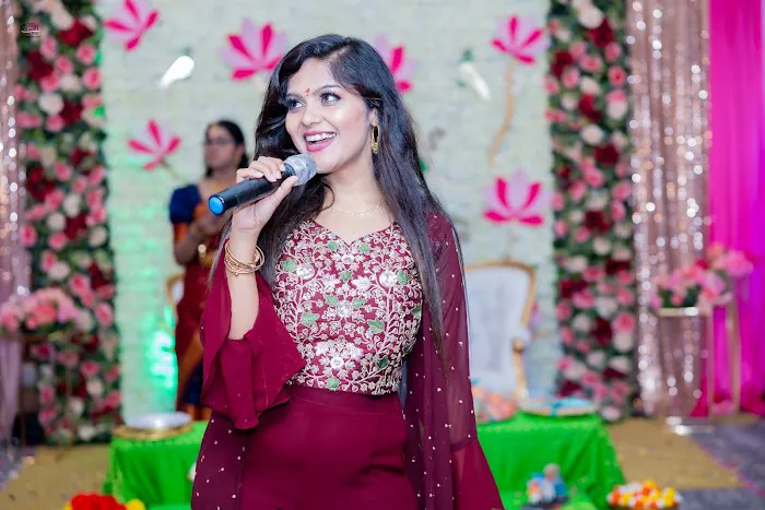 KHUSHBOO PERFORMING ART Picture 2