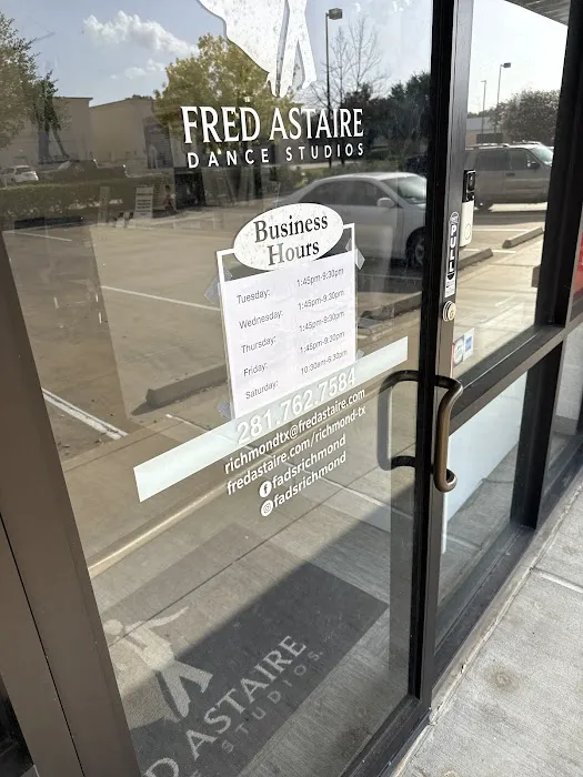 Fred Astaire Dance Studios - Richmond TX Picture 8