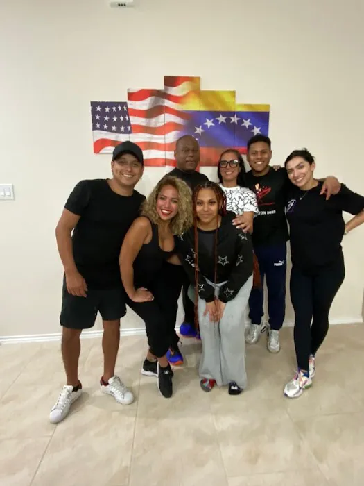 SALSA IN KATY Picture 9