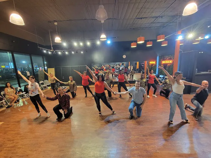 SALSA IN KATY Picture 8