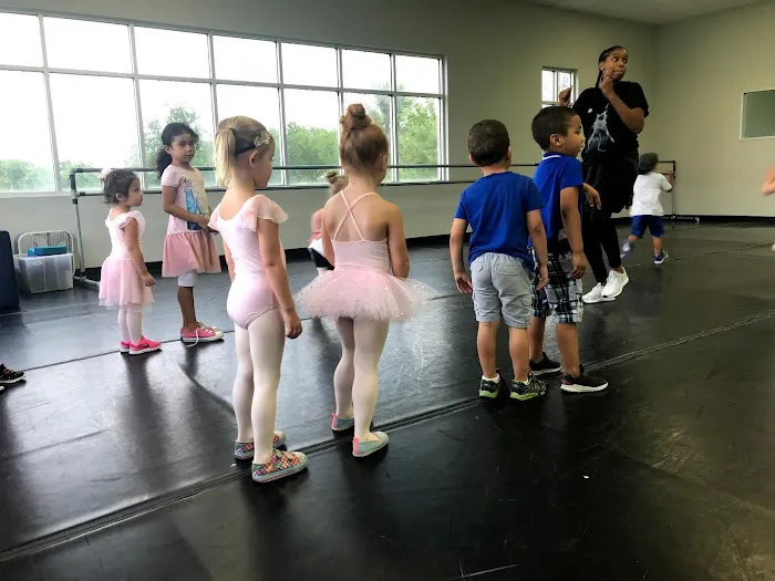 Move Dance Family Picture 2
