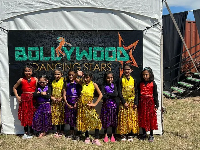 Bollywood Dancing Stars Picture 7