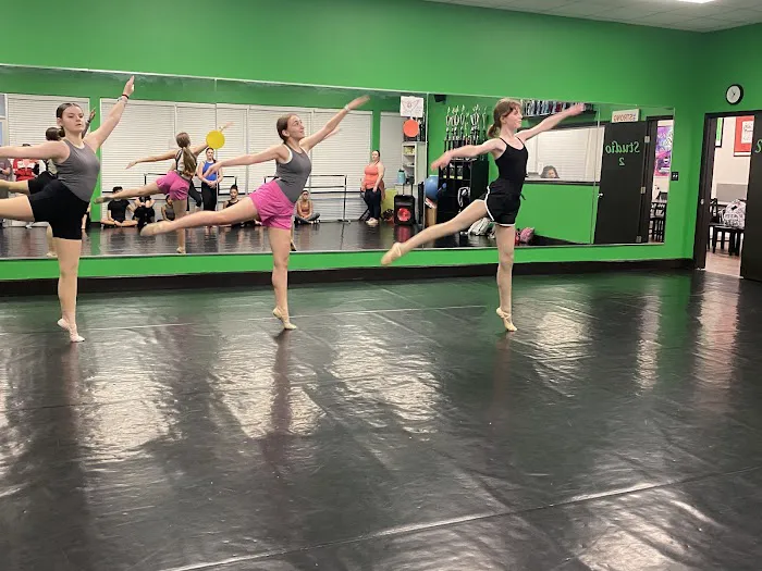 Forever Dance Picture 2