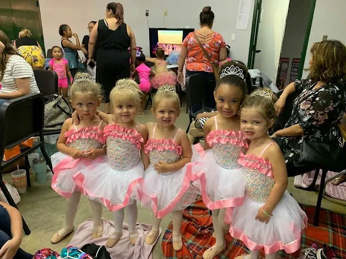 Carolyn Ehmans Dance Picture 1