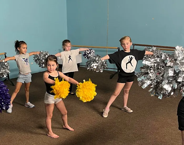 Fit To Dance Studio Picture 5