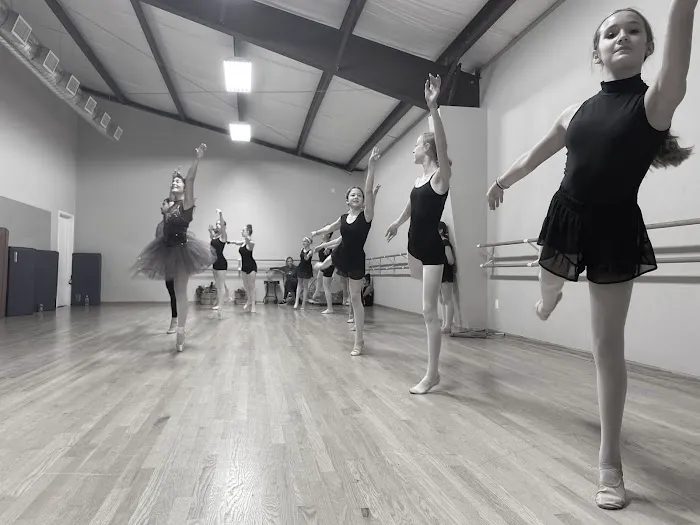 Backstage Dance Studio Picture 3
