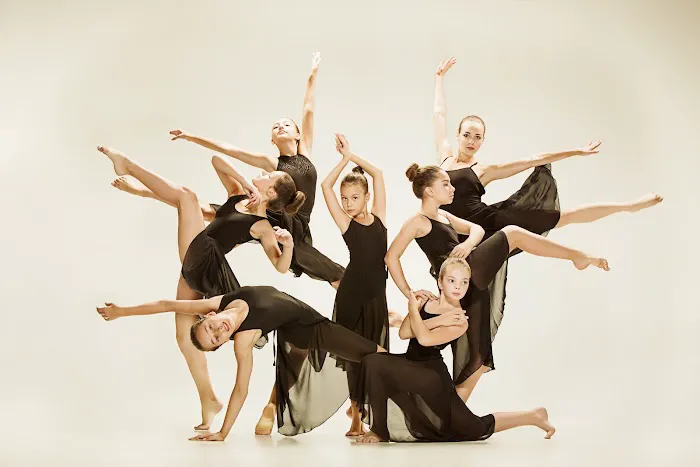 District Dance Company Picture 2
